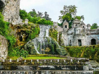 HDR Villa Este gardens