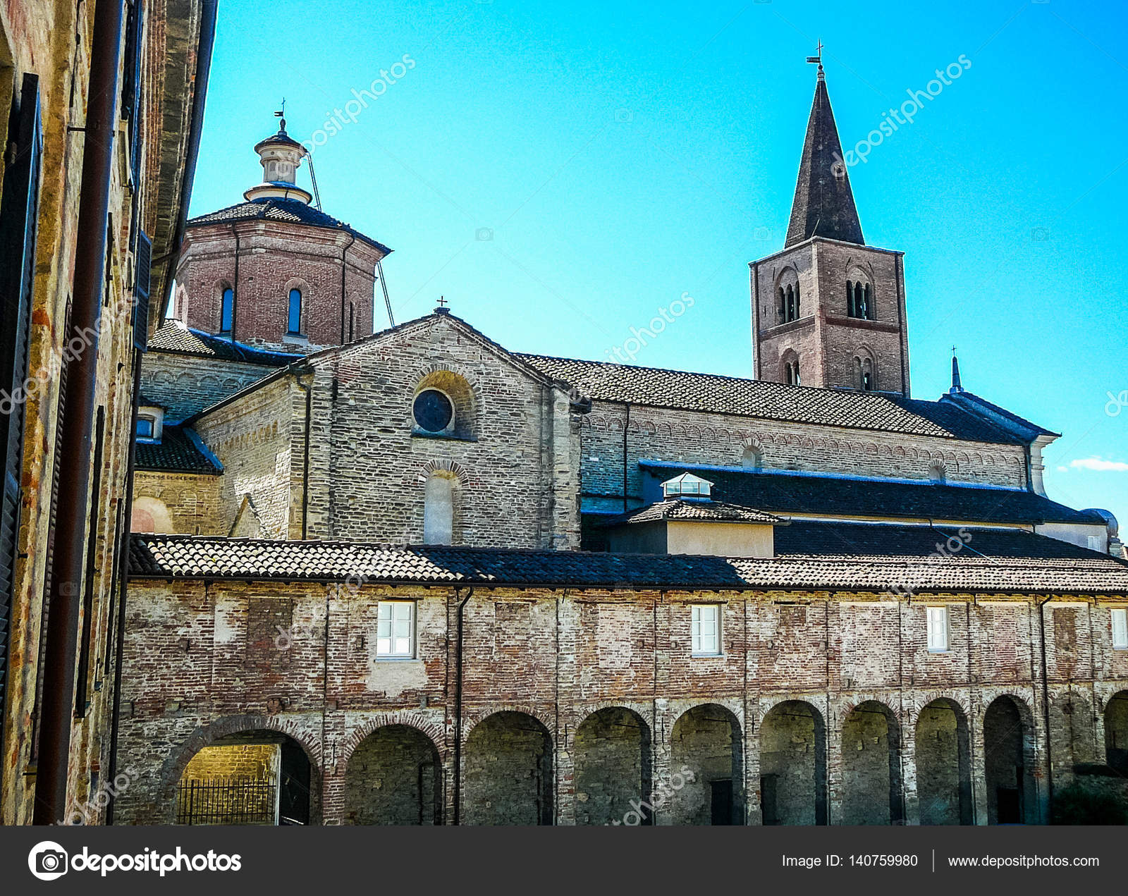 HDR Catedral de Acqui Terme en Acqui Terme fotografía de stock