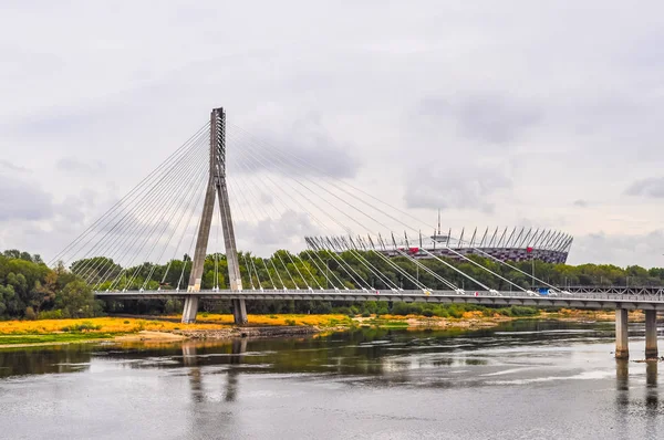 HDR most nad rzeką Wisłą (Wisła) w Warszawie — Zdjęcie stockowe
