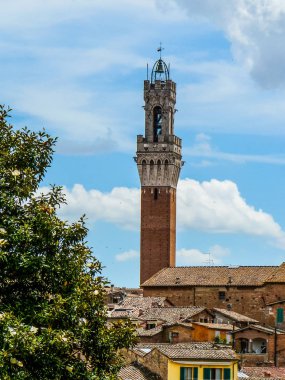 Siena Piazza del Campo 'daki HDR Mangia Kulesi