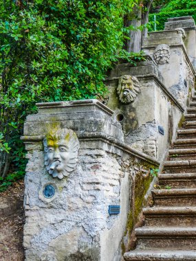 HDR Villa Este gardens