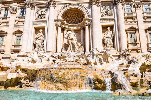 HDR Trevi Fountain, Rome — Stock Photo, Image