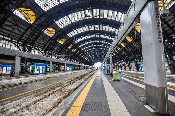 HDR Stazione Centrale v Miláně — Stock fotografie