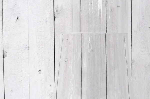 Vidro sobre madeira com espaço de cópia — Fotografia de Stock