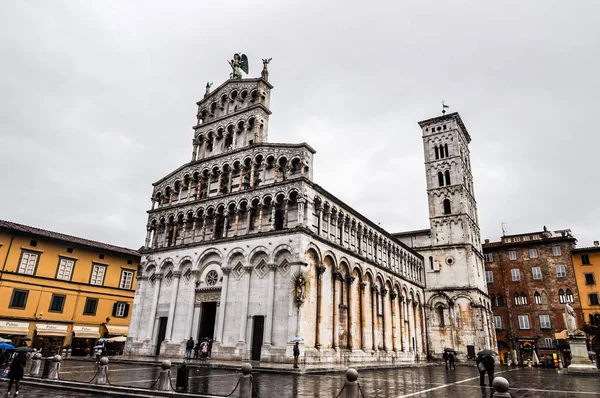 Lucca Italien April 2015 Touristen Mit Hohem Dynamikbereich Hdr Vor — Stockfoto