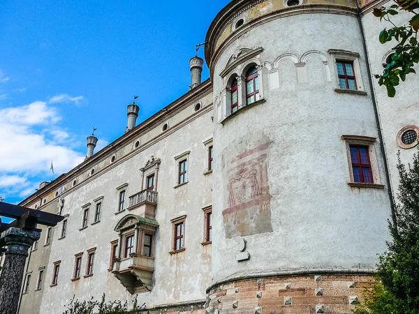 HDR Buonconsiglio castillo en Trento —  Fotos de Stock