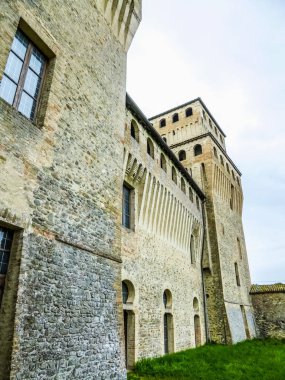 HDR Torrechiara Kalesi