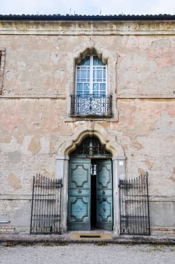 Yüksek Dinamik Aralık (Hdr) San Benedetto (St Benedict anlamına gelir) kilise Priorato, İtalya