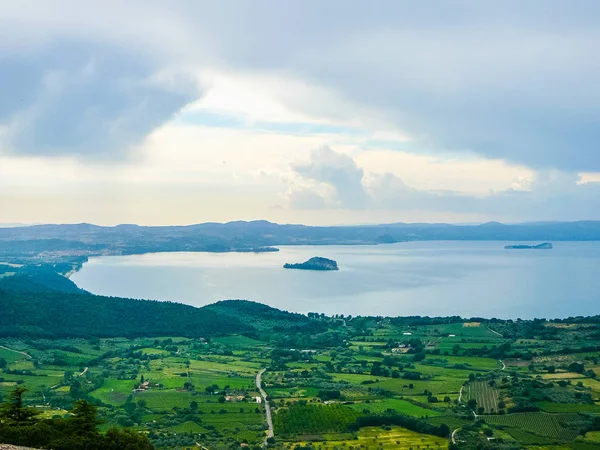 Magas Dinamikus Sor Hdr Kilátás Nyílik Városra Bolsena Olaszország — Stock Fotó