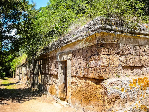 HDR etruskiska nekropolen av Banditaccia i Cerveteri — Stockfoto