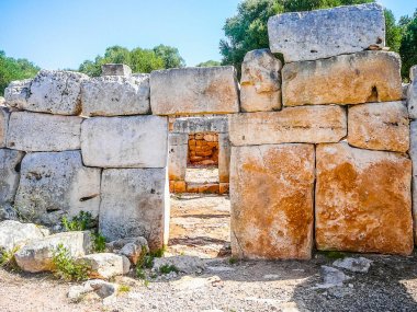 Yüksek dinamik aralık (Hdr) antik kalıntıları Torre den Galmes talayotic arkeolojik sitesindeki Menorca, İspanya