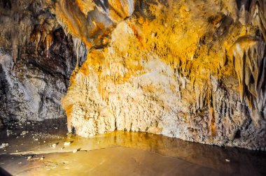 Yüksek dinamik aralık (Hdr) Grotte di Toirano anlam Toirano mağaraları karstik mağara sistemi Toirano, İtalya