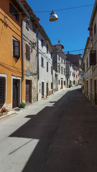 Вид на місто Dignano — стокове фото