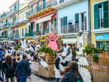 Loano HDR karnaval kutlamaları