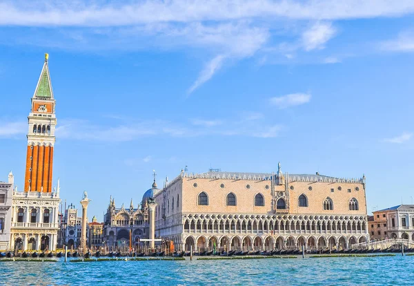 Vysokým Dynamickým Rozsahem Hdr Náměstí Piazza San Marco Kostelem Benátky — Stock fotografie