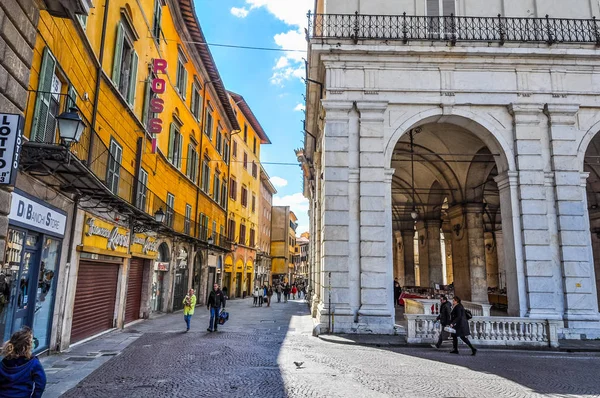 Alto Rango Dinámico Hdr Los Turistas Que Visitan Ciudad Pisa — Foto de Stock