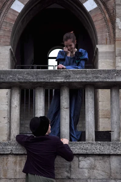 Romeo and Juliet impersonators in Rimini — Stock Photo, Image