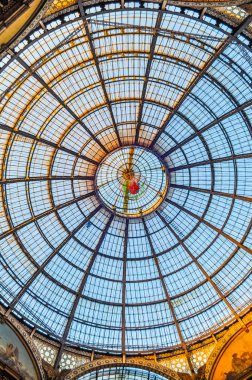 Yüksek dinamik aralık (Hdr) Galleria Vittorio Emanuele II'nin içinde Milan İtalya