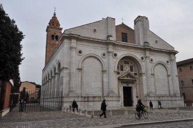 Rimini, İtalya - Mart 2017 yaklaşık: Tempio Malatestiano bitmemiş katedral kilise St Francis için adında (Malatesta Tapınağı anlamına gelir)