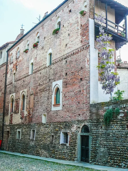 高动态范围 Hdr Castellazzo Buronzo 城堡在意大利 — 图库照片