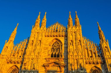Yüksek dinamik aralık (Hdr) Duomo di Milano Gotik katedral kilise Milan İtalya