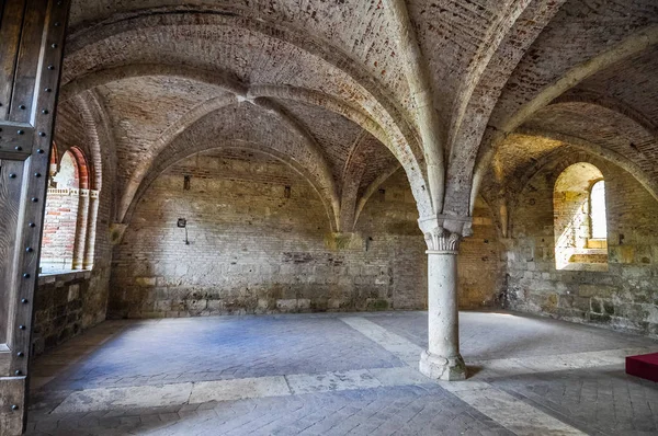 Yüksek Dinamik Aralık Hdr Kalıntıları Abbey Saint Galgano Cistercian Manastırı — Stok fotoğraf