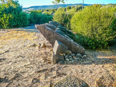 Yüksek dinamik aralık (Hdr) Harabeleri antik Sunuxi Nuraghe megalitik Sardunya, İtalya'da inşaat