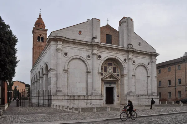 Tempio Malatestiano (Templo Malatesta) em Rimini — Fotografia de Stock