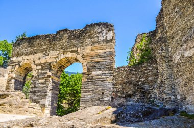 Yüksek dinamik aralık (Hdr) kalıntıları Antik Roma su kemeri Susa, İtalya