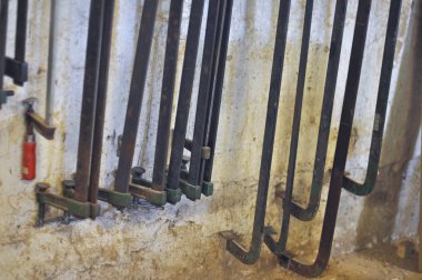 Yardımcısı bir şantiye güvenli nesneleri için bir çalışma aracı