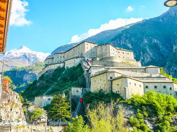 Complejo Fortificado Fort Bard Alto Rango Dinámico Hdr Valle Aosta — Foto de Stock