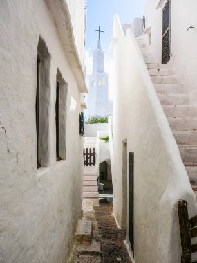 Yüksek dinamik aralık (Hdr) görünümü Minorca veya Menorca Balear adaya İspanya Majorca yakınındaki Akdeniz'de