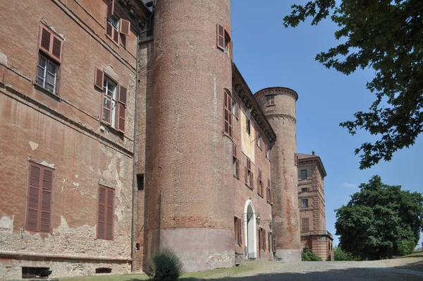 Castillo de Moncalieri en Moncalieri — Foto de Stock