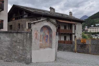 Bormio eski şehir merkezinin görünümü