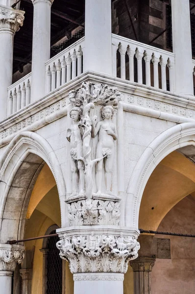 Yüksek dinamik aralık (Hdr) Doge Sarayı San Marco Meydanı'Venedik İtalya