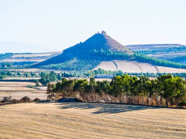Yüksek dinamik aralık (Hdr) Harabeleri antik Sunuxi Nuraghe megalitik Sardunya, İtalya'da inşaat