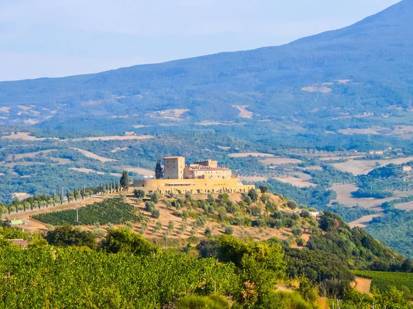 Yüksek dinamik aralık (Hdr) St Antimo Abbey (Abbazia di Sant Antimo), Tuscany, İtalya