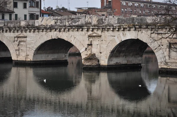 Ponte Tiberio Оформлені Означає Міст Тіберія Ака Міст Августа Ріміні — стокове фото