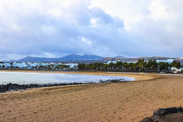 Yüksek dinamik aralık (Hdr) Lanzarote beach, Afrika kıyıları açıklarında Atlantik Okyanusu'nda Kanarya Adaları İspanyol bir adada
