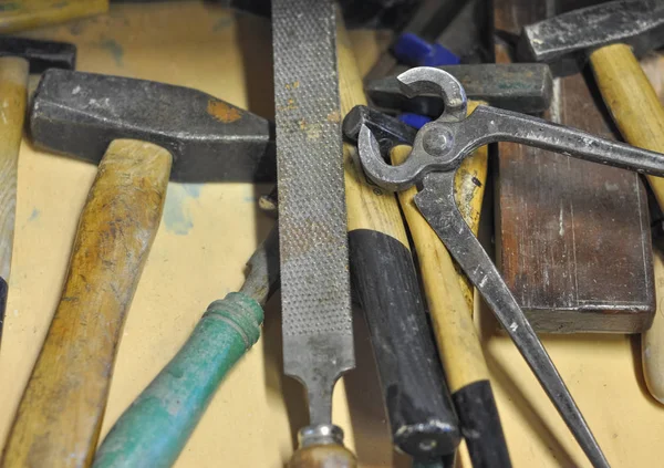 Molti Strumenti Lavoro Tra Cui Pinze Martelli Raspa — Foto Stock