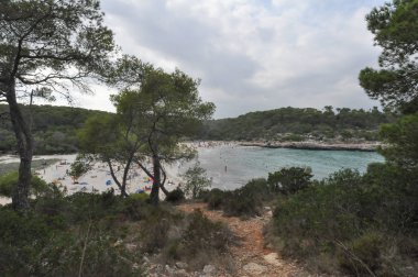 Majorca, İspanya - Temmuz 2017 yaklaşık: Cala Mondrago beach