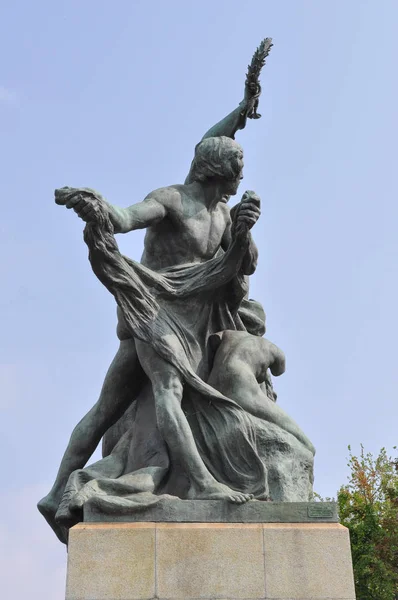 Statua Ponte Umberto a Torino — Foto Stock