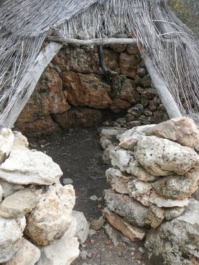 Puig de antik kalıntılar sa (Mağribi tepe anlamına gelir) Morisca arkeolojik park Majorca, İspanya