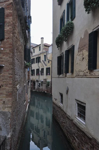 Talya Venedik Bir Kanal Manzarası — Stok fotoğraf
