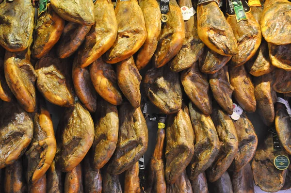 Carne en la carnicería de Mallorca — Foto de Stock
