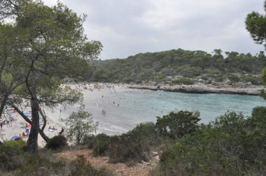 Majorca, İspanya - Temmuz 2017 yaklaşık: Cala Mondrago beach