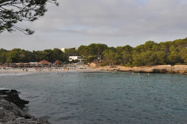 Majorca, İspanya - Temmuz 2017 yaklaşık: Cala Mondrago beach