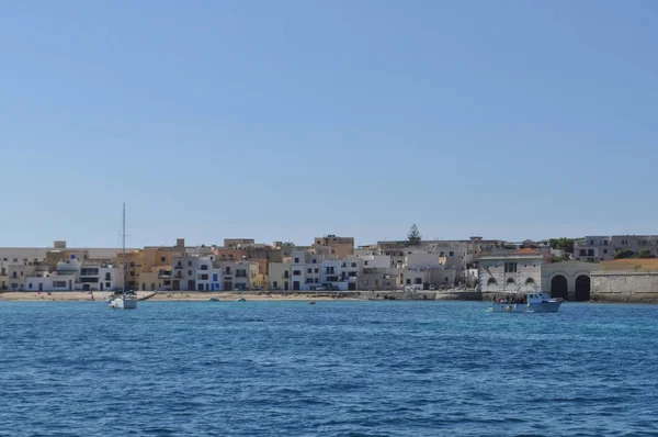 Kumsalda Eagadian Adaları Trapani Talya — Stok fotoğraf