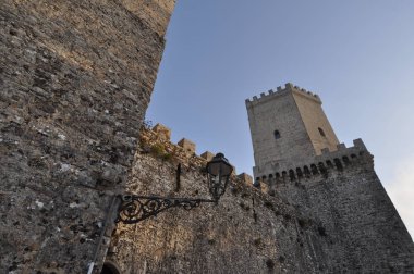 Castello di Venere Erice, İtalya (Venüs kale anlamına gelir)