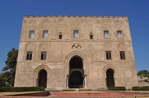 Zisa Palace Mieście Palermo Włochy — Zdjęcie stockowe